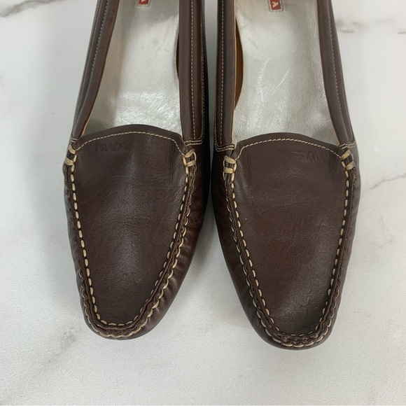 PRADA Brown Leather Retro Y2K Designer Loafer Kitten Heels Pumps 38.5 - Picture 15 of 16